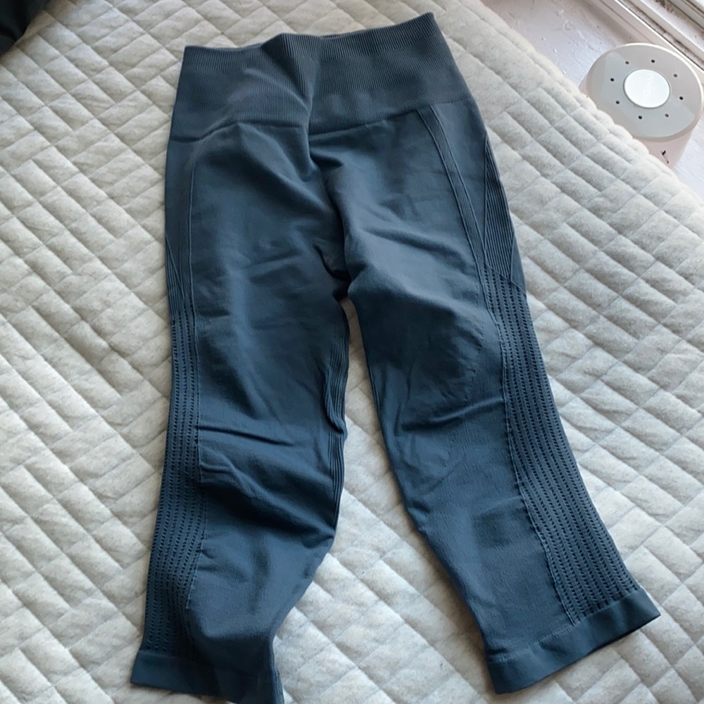 Lululemon Zone In Crop Women’s Leggings